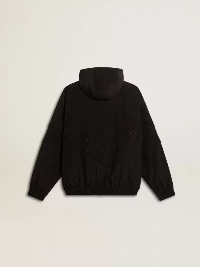 Hanorac pentru femei din nailon negru cu cristale ton pe ton Hanorac pentru femei din nailon negru cu cristale ton pe ton