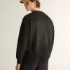 Hanorac unisex din bumbac negru uzat, cu logo brodat Hanorac unisex din bumbac negru uzat, cu logo brodat