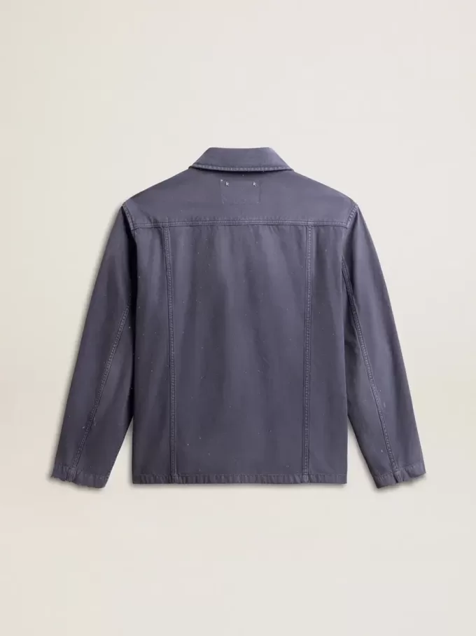 Jacheta albastră pentru bărbați din bumbac denim cu tratament distressat Jacheta albastră pentru bărbați din bumbac denim cu tratament distressat