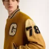 Jacheta bomber din lână galben ocru cu mâneci din piele Jacheta bomber din lână galben ocru cu mâneci din piele