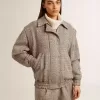 Jacheta bomber pentru femei din lână ecru maro cu model în zig-zag Jacheta bomber pentru femei din lână ecru maro cu model în zig-zag