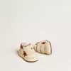 June Junior din piele nappa și piele întoarsă, cu stea și bandă pe călcâi din piele roșie June Junior din piele nappa și piele întoarsă, cu stea și bandă pe călcâi din piele roșie