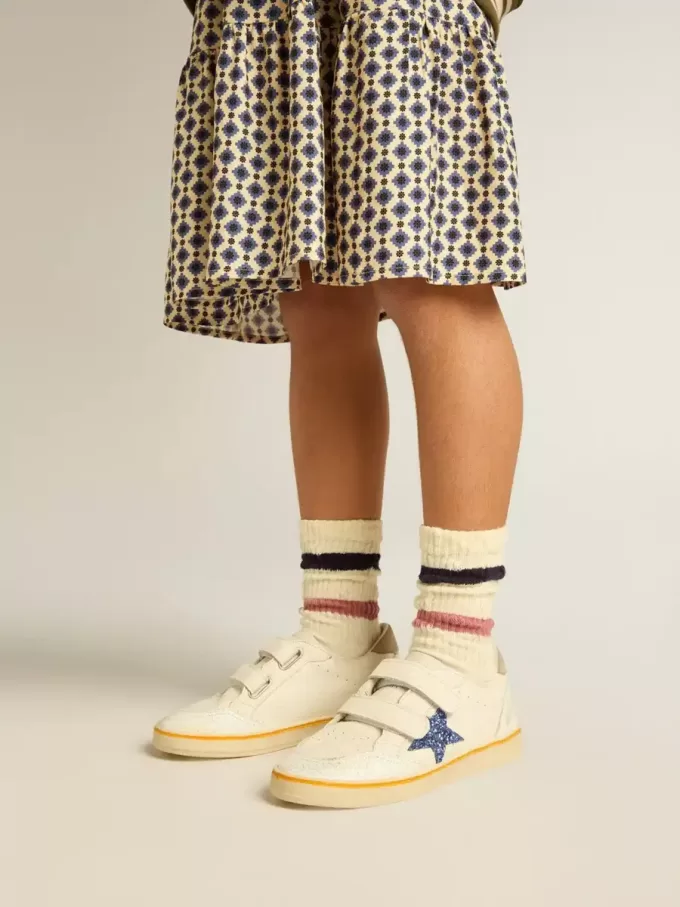 Junior Ball Star cu stea albastră strălucitoare și călcâi din piele de căprioară bej