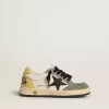 Junior Ball Star din piele nappa albă cu inserții din piele de căprioară verde închis și stea neagră Junior Ball Star din piele nappa albă cu inserții din piele de căprioară verde închis și stea neagră