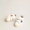 Junior May School din piele cu stea strălucitoare și bandă la călcâi Junior May School din piele cu stea strălucitoare și bandă la călcâi