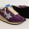 Marathon pentru bărbați, cu parte superioară din nailon violet și stea albă