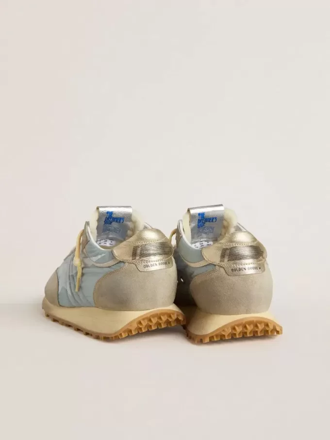 Marathon pentru femei, cu partea superioară din nailon albastru deschis și stea albastru pastel Marathon pentru femei, cu partea superioară din nailon albastru deschis și stea albastru pastel
