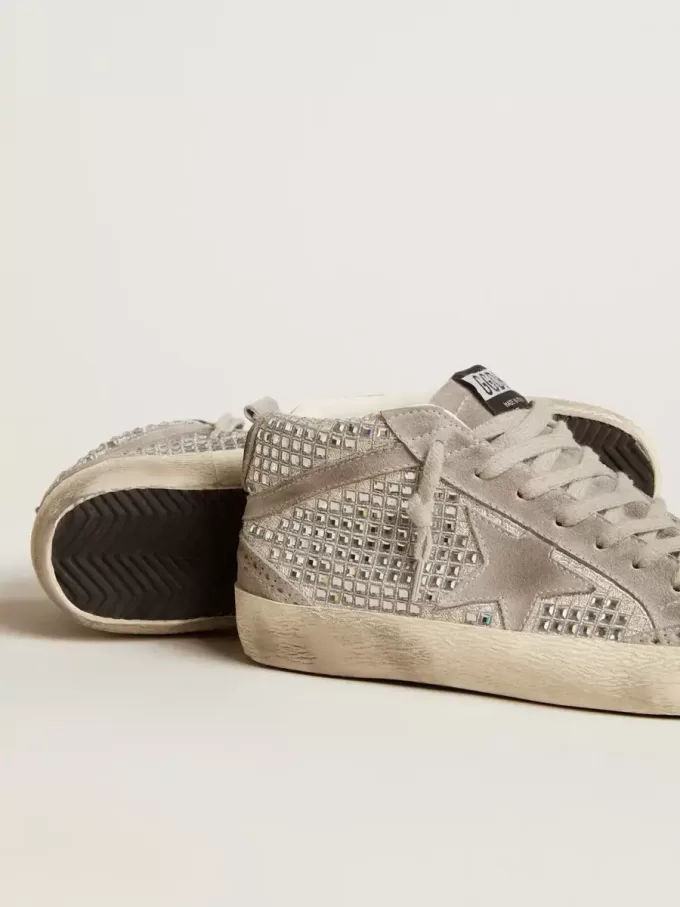 Mid Star din piele de căprioară argintie cu cristale Swarovski și stea din piele de căprioară Mid Star din piele de căprioară argintie cu cristale Swarovski și stea din piele de căprioară