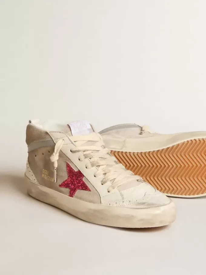 Mid Star din piele de căprioară cu stea fucsia strălucitoare și inserție din piele gri Mid Star din piele de căprioară cu stea fucsia strălucitoare și inserție din piele gri