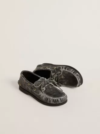 Mocasini Cruise Teen din piele neagră cu efect uzat Mocasini Cruise Teen din piele neagră cu efect uzat