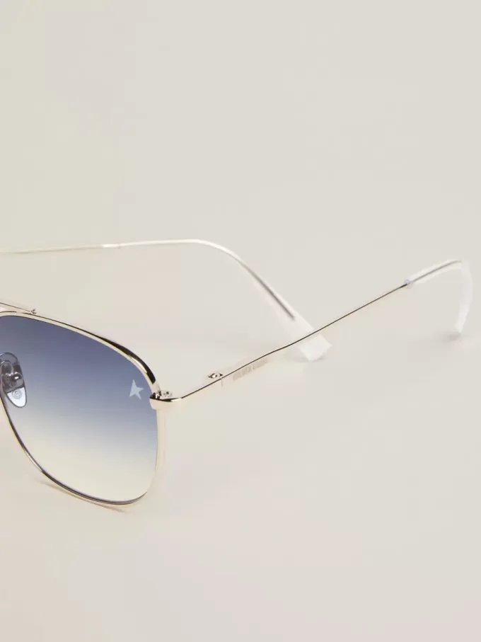 Model aviator Sunframe Roger cu ramă argintie Model aviator Sunframe Roger cu ramă argintie