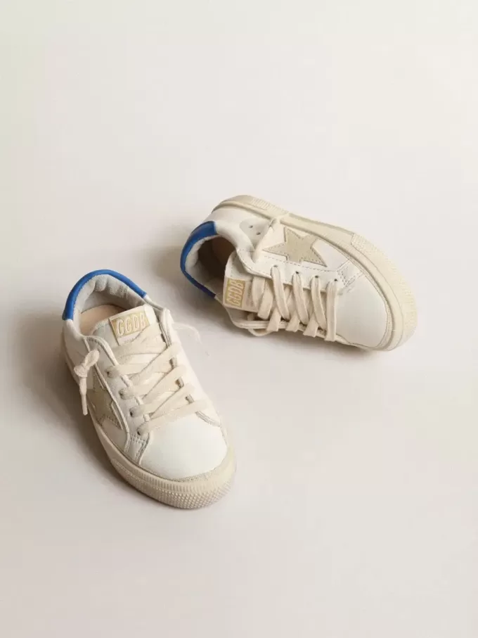 Model May Teen alb cu stea din piele de căprioară gri și bandă albastră pe călcâi Model May Teen alb cu stea din piele de căprioară gri și bandă albastră pe călcâi
