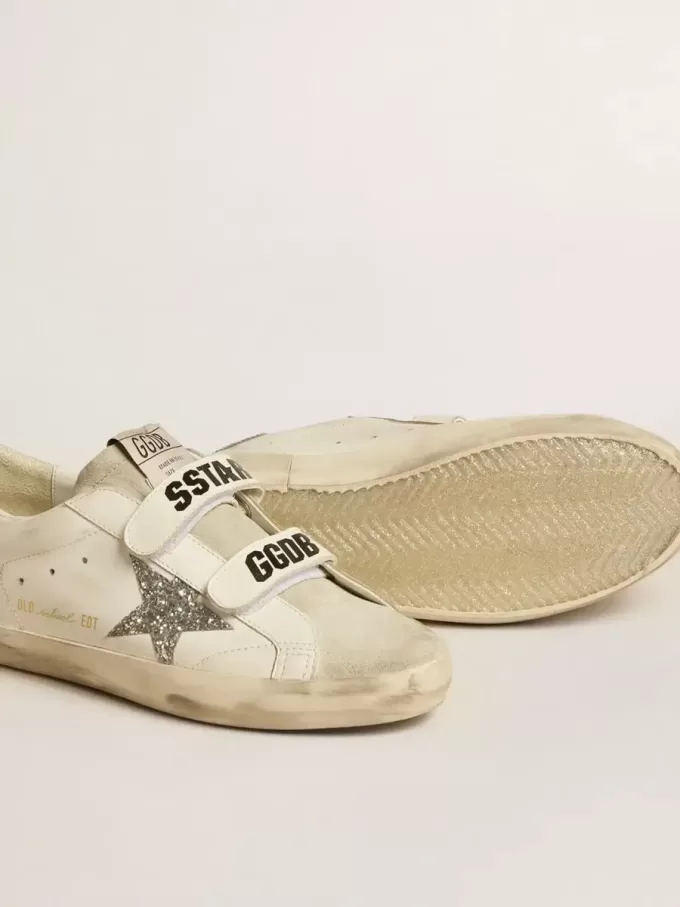 Model Old School pentru femei, cu stea argintie strălucitoare și limbă din piele de căprioară gri-gheață Model Old School pentru femei, cu stea argintie strălucitoare și limbă din piele de căprioară gri-gheață