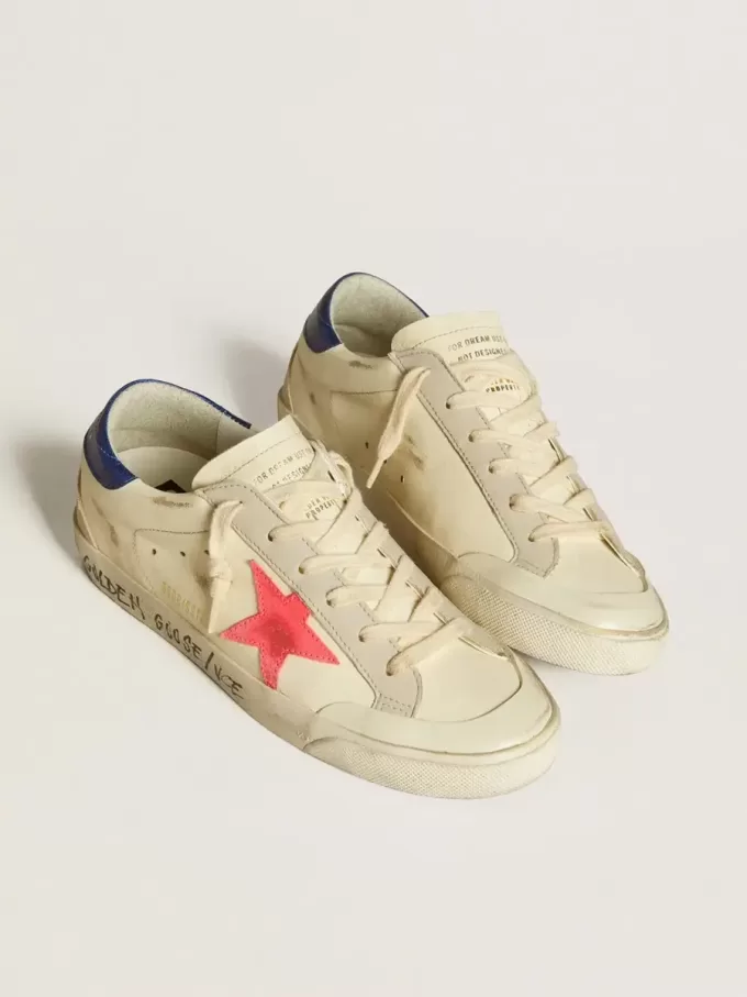Model Super-Star pentru femei, din piele nappa, cu stea din piele de căprioară și călcâi din piele metalizată Model Super-Star pentru femei, din piele nappa, cu stea din piele de căprioară și călcâi din piele metalizată