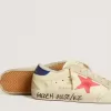 Model Super-Star pentru femei, din piele nappa, cu stea din piele de căprioară și călcâi din piele metalizată Model Super-Star pentru femei, din piele nappa, cu stea din piele de căprioară și călcâi din piele metalizată