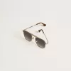 Ochelari de soare în stil aviator, cu ramă argintie și lentile albastre Ochelari de soare în stil aviator, cu ramă argintie și lentile albastre