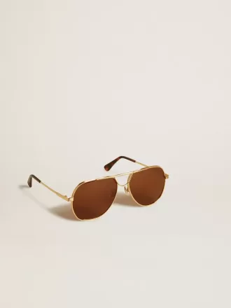 Ochelari de soare în stil aviator cu ramă aurie și lentile maro