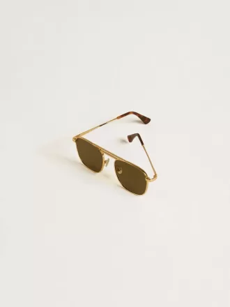 Ochelari de soare în stil aviator, cu ramă aurie și lentile verzi