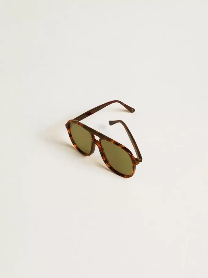 Ochelari de soare în stil aviator, cu ramă din coajă de broască țestoasă și lentile verzi Ochelari de soare în stil aviator, cu ramă din coajă de broască țestoasă și lentile verzi