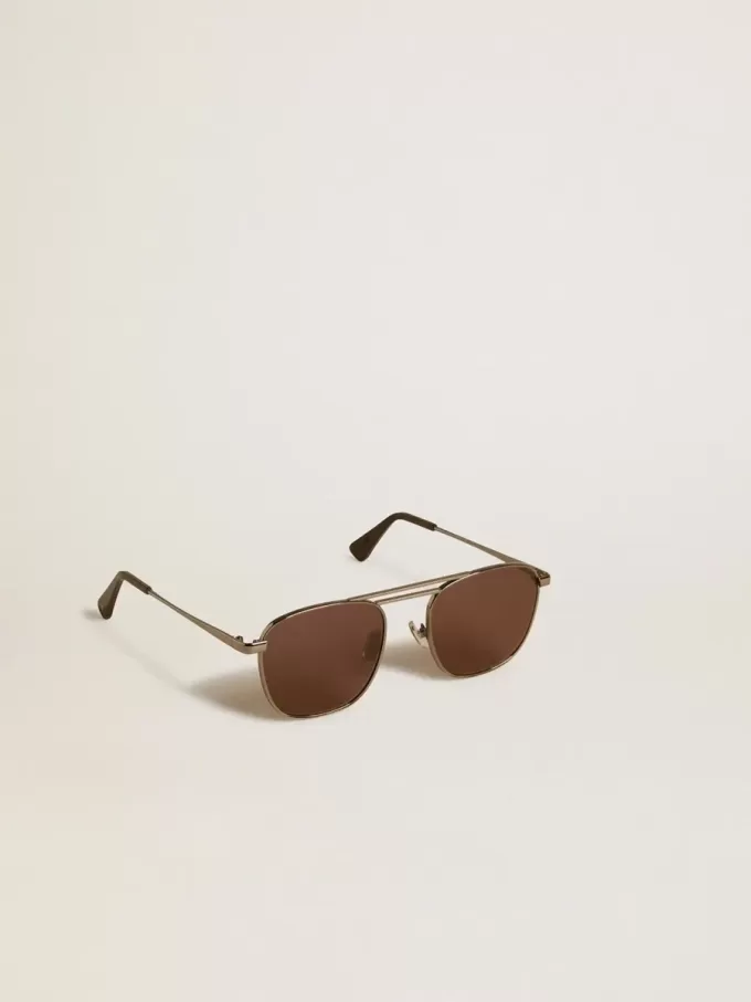 Ochelari de soare în stil aviator, cu ramă și lentile negre Ochelari de soare în stil aviator, cu ramă și lentile negre