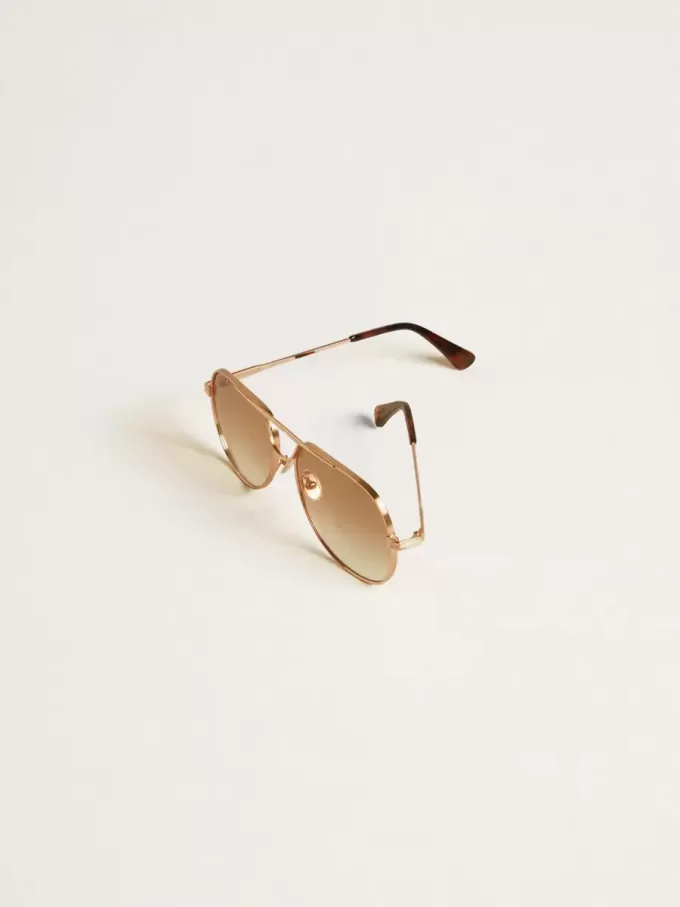 Ochelari de soare în stil aviator, cu ramă roz-auriu și lentile de culoarea mierii Ochelari de soare în stil aviator, cu ramă roz-auriu și lentile de culoarea mierii