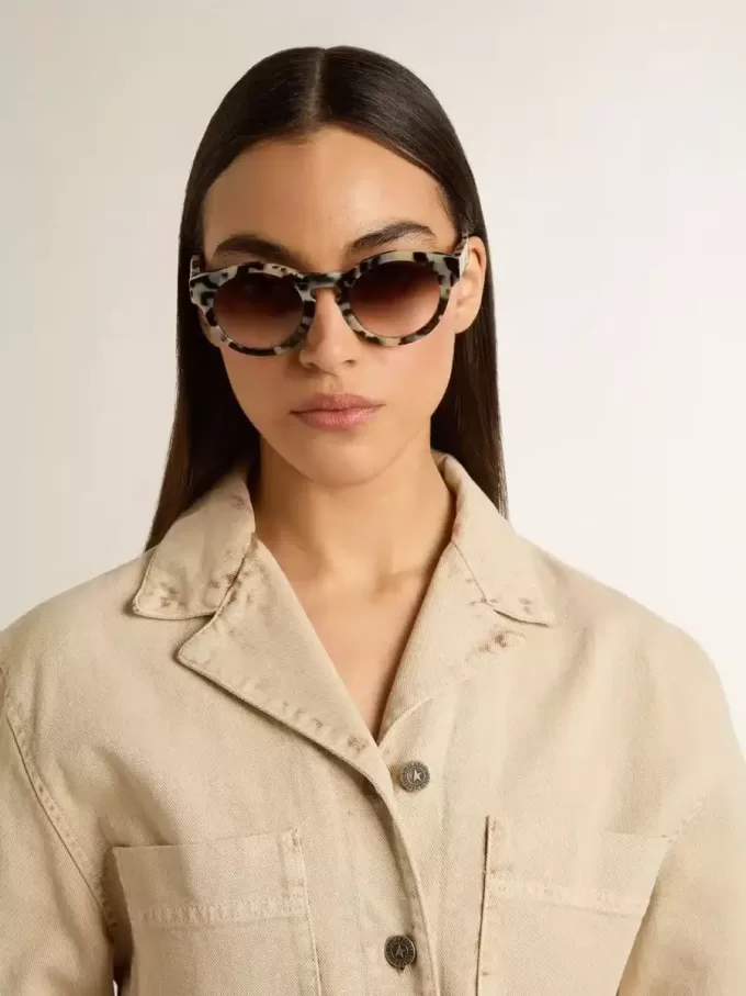 Ochelari de soare în stil Cameron cu model din coajă de broască țestoasă Ochelari de soare în stil Cameron cu model din coajă de broască țestoasă