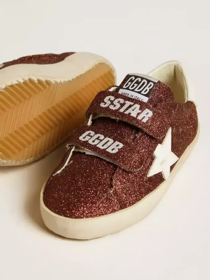 Old School Junior în culoarea burgundy glitter, cu stea din piele și bandă pe călcâi Old School Junior în culoarea burgundy glitter, cu stea din piele și bandă pe călcâi