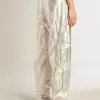 Pantaloni cargo din țesătură tehnică argintie Pantaloni cargo din țesătură tehnică argintie