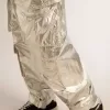 Pantaloni cargo pentru bărbați din țesătură tehnică argintie Pantaloni cargo pentru bărbați din țesătură tehnică argintie