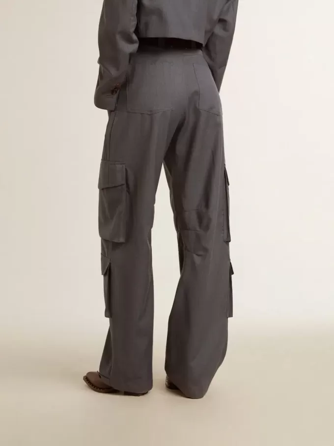 Pantaloni cargo pentru femei din lână albastru deschis Pantaloni cargo pentru femei din lână albastru deschis