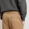 Pantaloni chino pentru copii din bumbac de culoare tutun Pantaloni chino pentru copii din bumbac de culoare tutun