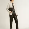 Pantaloni de jogging negri din piele nappa cu fermoar la bază Pantaloni de jogging negri din piele nappa cu fermoar la bază