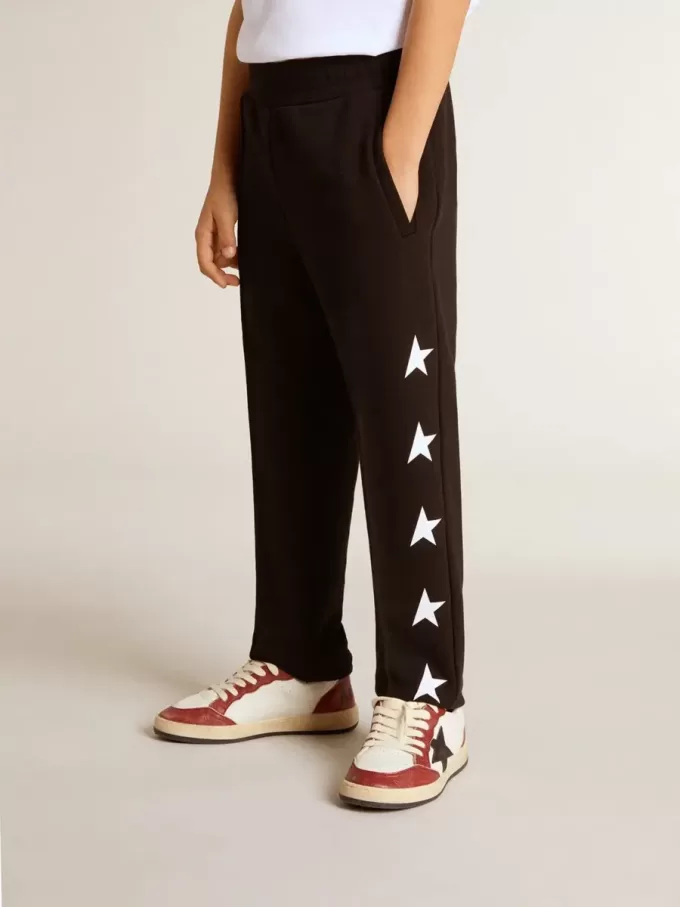 Pantaloni de jogging negri pentru băieți, cu stele albe Pantaloni de jogging negri pentru băieți, cu stele albe