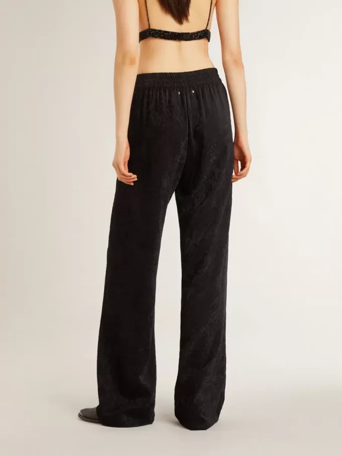 Pantaloni de jogging negri pentru femei, cu imprimeu toile de jouy ton pe ton Pantaloni de jogging negri pentru femei, cu imprimeu toile de jouy ton pe ton