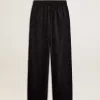 Pantaloni de jogging negri pentru femei, cu imprimeu toile de jouy ton pe ton Pantaloni de jogging negri pentru femei, cu imprimeu toile de jouy ton pe ton