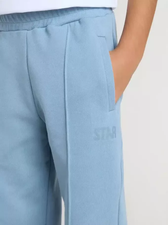 Pantaloni de jogging pentru băieți, de culoare albastru deschis, cu imprimeu Pantaloni de jogging pentru băieți, de culoare albastru deschis, cu imprimeu