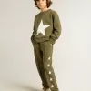 Pantaloni de jogging pentru băieți, de culoare verde militar, cu stele albe Pantaloni de jogging pentru băieți, de culoare verde militar, cu stele albe