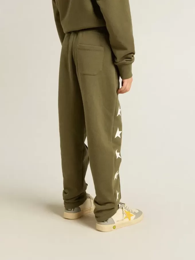 Pantaloni de jogging pentru băieți, de culoare verde militar, cu stele albe Pantaloni de jogging pentru băieți, de culoare verde militar, cu stele albe