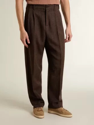 Pantaloni de jogging pentru bărbați din lână maro închis cu model cu dungi subțiri