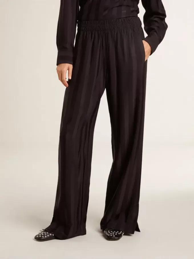Pantaloni de jogging pentru femei cu fantă la gleznă Pantaloni de jogging pentru femei cu fantă la gleznă
