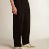 Pantaloni din amestec de lână și viscoză, de culoare neagră Pantaloni din amestec de lână și viscoză, de culoare neagră