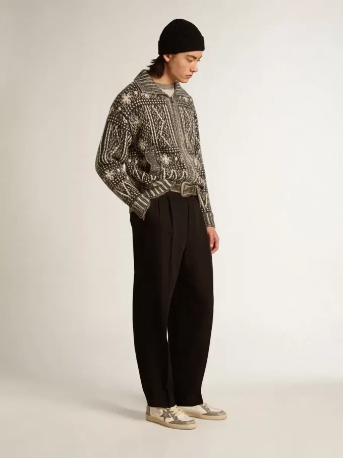 Pantaloni din amestec de lână și viscoză, de culoare neagră Pantaloni din amestec de lână și viscoză, de culoare neagră