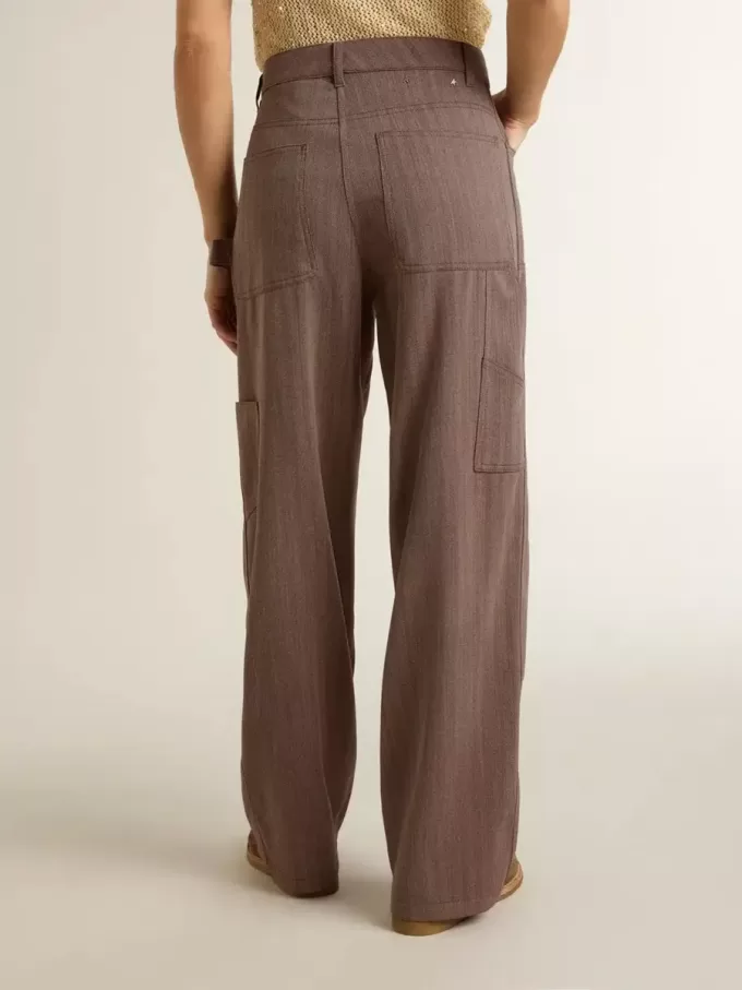 Pantaloni din amestec de lână pentru femei, în culoare maro deschis, cu model micro chevron Pantaloni din amestec de lână pentru femei, în culoare maro deschis, cu model micro chevron