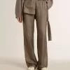 Pantaloni din viscoză și mătase verde pentru femei, cu model floral Pantaloni din viscoză și mătase verde pentru femei, cu model floral