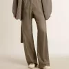 Pantaloni din viscoză și mătase verde pentru femei, cu model floral Pantaloni din viscoză și mătase verde pentru femei, cu model floral