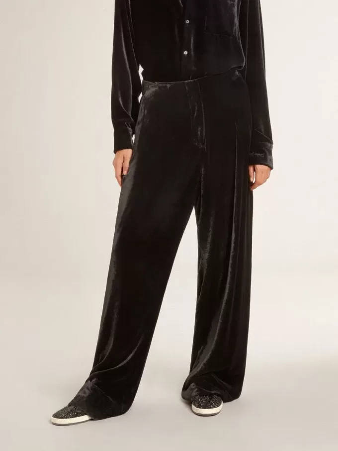 Pantaloni negri cu efect de catifea