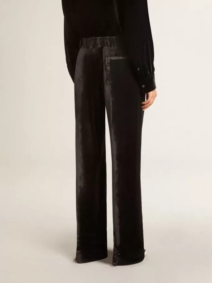 Pantaloni negri cu efect de catifea