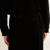 Pantaloni negri pentru bărbați cu efect de catifea Pantaloni negri pentru bărbați cu efect de catifea