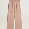 Pantaloni roz din viscoză pentru femei, cu model floral Pantaloni roz din viscoză pentru femei, cu model floral