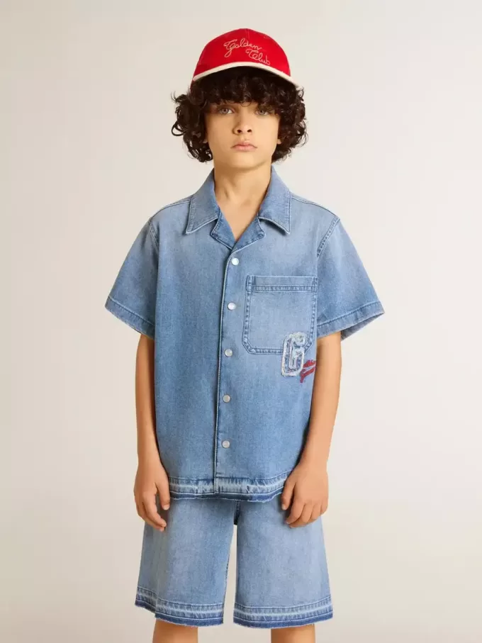 Pantaloni scurți din denim pentru copii, cu broderie pe spate
